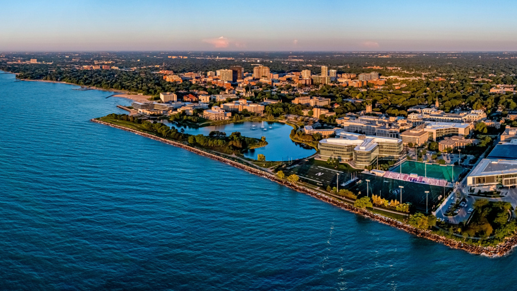 An aerial view image of Evanston, Illinois